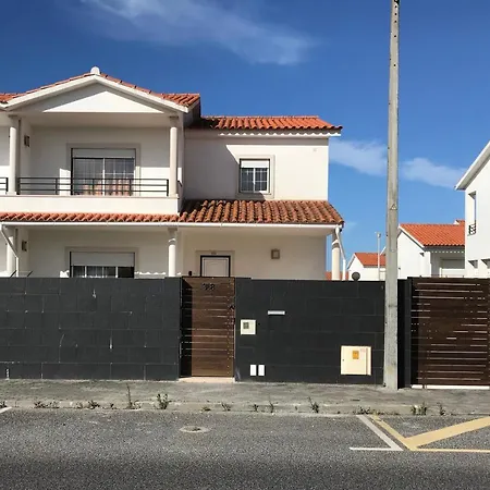 Big Wave Casa * Ναζαρέ